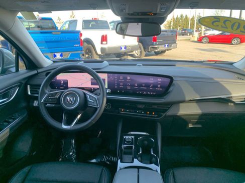 Certified 2025 Buick Envision Preferred image 35