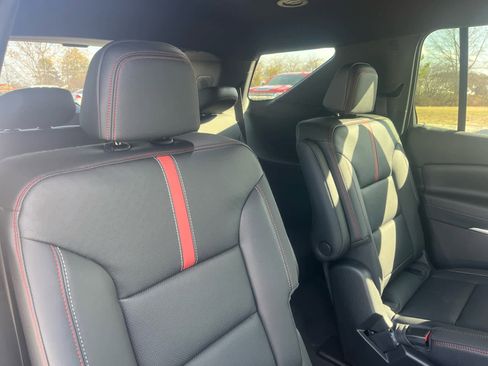 New 2026 Chevrolet Traverse RS w/ LPO, Illumination Package image 19