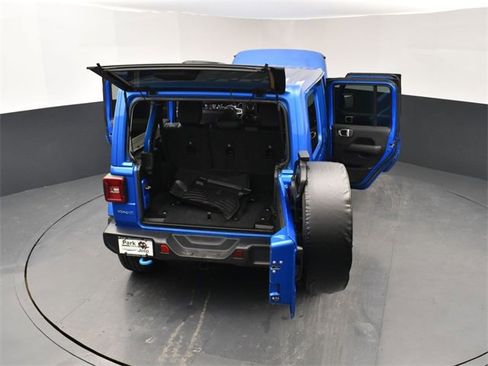 Used 2023 Jeep Wrangler Unlimited Sahara image 29