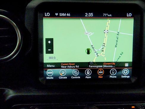 Used 2022 Jeep Wrangler Unlimited Sahara AWD/4WD image 19