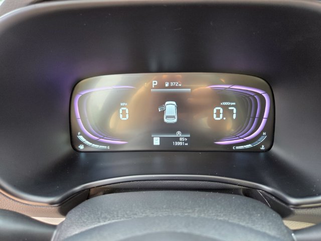 Used 2025 Kia Soul LX w/ LX Technology Package FWD image 34