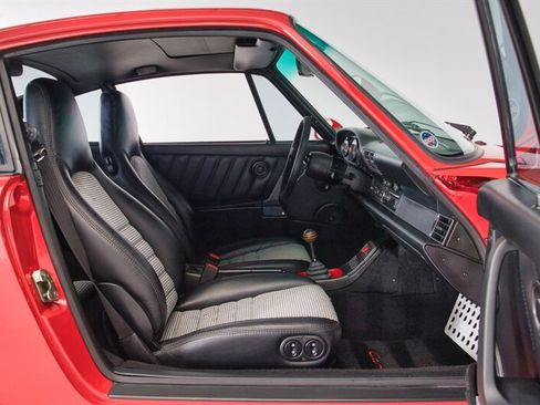 Used 1991 Porsche 911 Carrera image 34