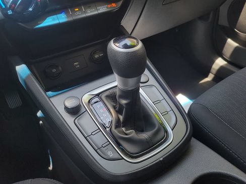 Used 2023 Hyundai Kona SEL FWD image 27