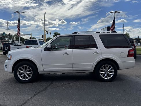 Used 2015 Ford Expedition Limited w/ Equipment Group 301A AWD/4WD image 2