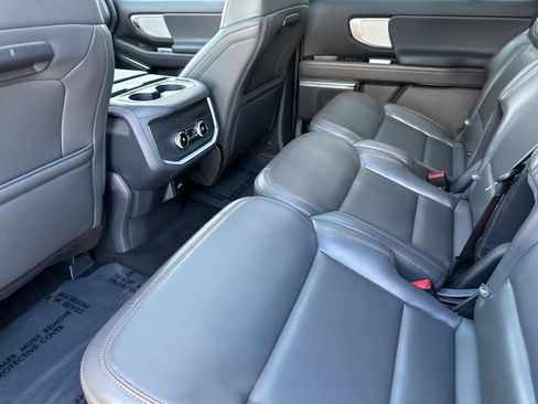 Certified 2025 Ford Expedition Max Active AWD/4WD image 11