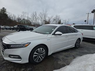 Used 2019 Honda Accord Touring video 2