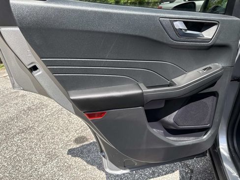 Used 2022 Ford Escape SEL FWD image 12