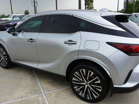 Certified 2025 Lexus RX 350 Premium w/ Convenience Package FWD image 9