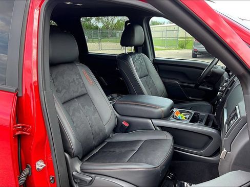 Used 2024 Nissan Titan PRO-4X w/ Pro-4x Utility Package AWD/4WD image 9