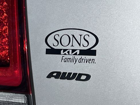 Used 2021 Chrysler 300 Touring L image 26