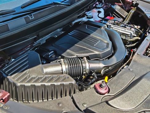 Used 2026 Chevrolet Traverse RS w/ LPO, Floor Liner Package FWD image 24