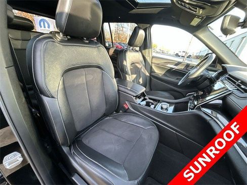 Certified 2022 Jeep Grand Cherokee Altitude image 25