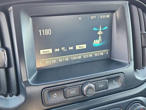 Used 2018 Chevrolet Colorado 2WD Extended Cab image 16