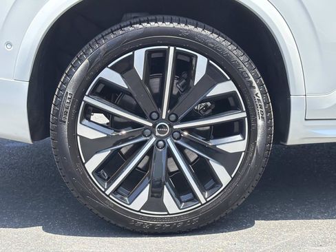 Used 2026 Volvo XC90 B6 Plus w/ Protection Package Premier AWD/4WD image 28