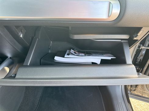 Used 2024 Mercedes-Benz GLB 250 4MATIC image 35