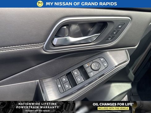 New 2026 Nissan Rogue Platinum AWD/4WD image 17
