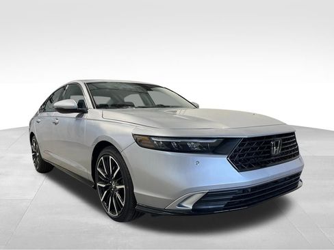 New 2026 Honda Accord Touring image 9
