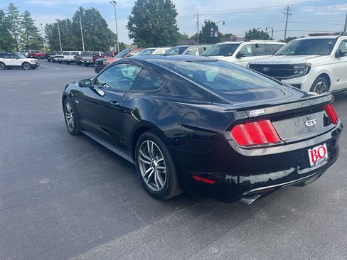 Used 2016 Ford Mustang GT RWD image 6