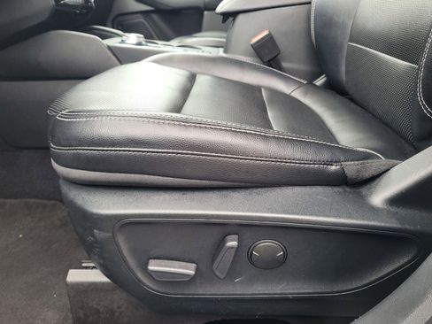 Used 2022 Ford Escape SEL image 22