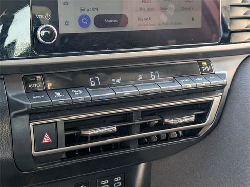 Used 2025 Toyota Camry LE image 17