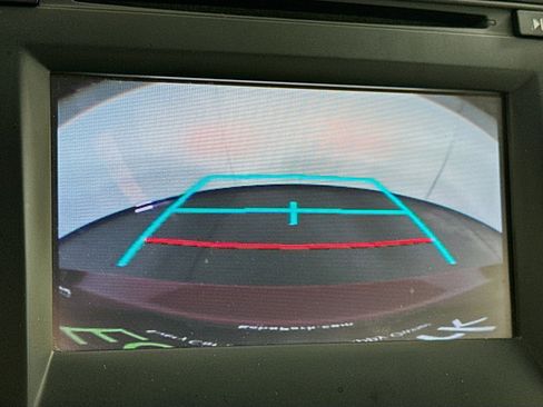 Used 2015 Toyota Camry LE image 22