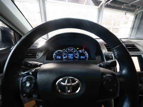 Used 2012 Toyota Camry XLE image 15