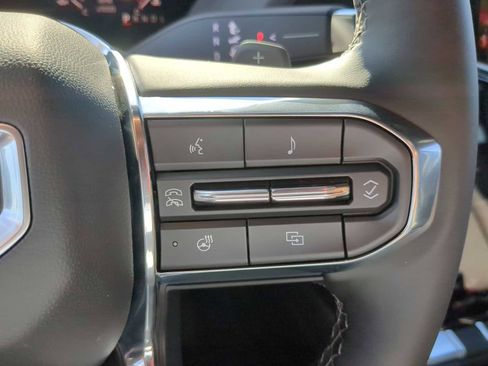 New 2026 GMC Yukon Denali w/ Sun & Power Step Package image 17