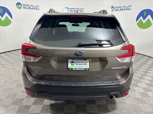 Certified 2023 Subaru Forester Limited image 9