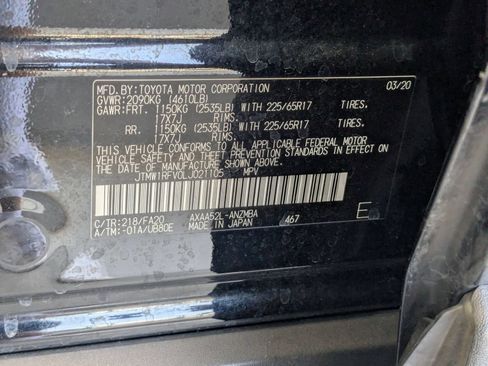 Used 2022 Toyota RAV4 LE FWD image 28