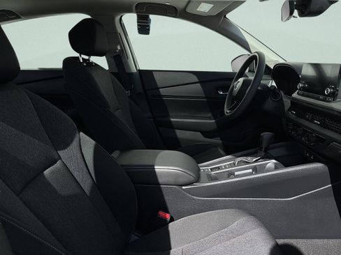 Certified 2025 Honda Accord SE image 35