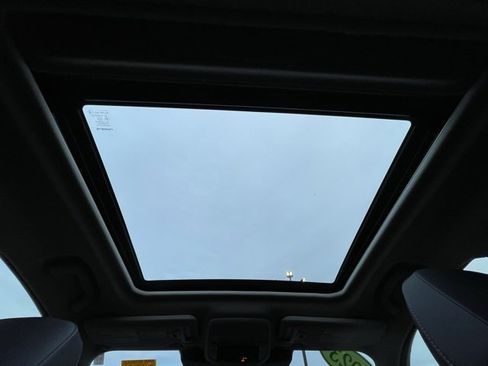 Used 2023 Subaru Forester Touring image 24