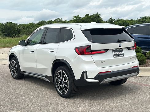 New 2026 BMW X1 xDrive28i w/ Technology Package AWD/4WD image 6