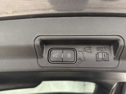 Used 2023 Ford Explorer ST-Line image 17