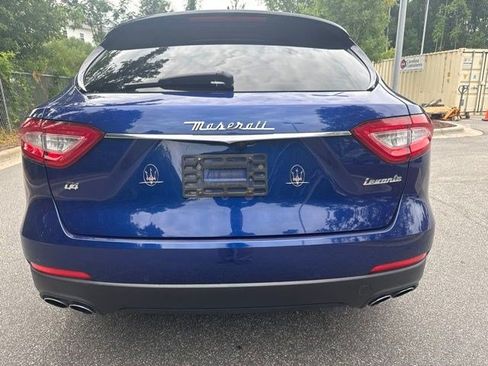 Used 2018 Maserati Levante AWD/4WD image 6