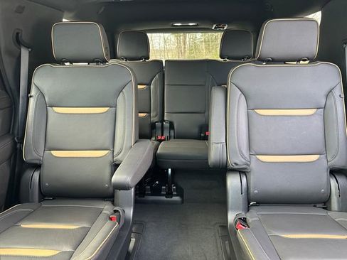 Used 2023 GMC Yukon AT4 image 39