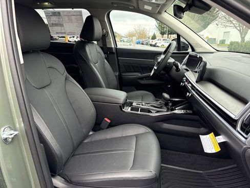 New 2026 Kia Sorento SX image 11