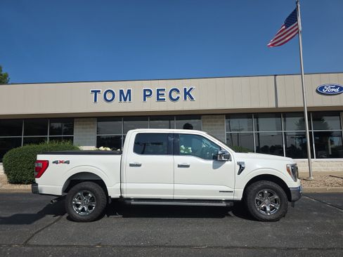 Used 2022 Ford F150 Lariat w/ Equipment Group 502A High AWD/4WD image 6