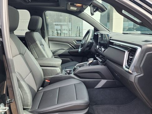 New 2025 GMC Canyon Elevation w/ Convenience Package image 39