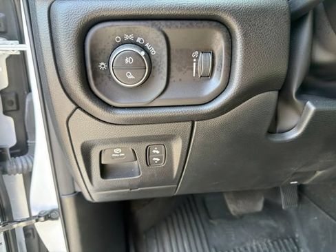 Used 2024 RAM 1500 Big Horn AWD/4WD image 14