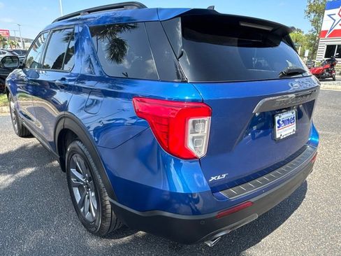 Used 2023 Ford Explorer XLT w/ Equipment Group 202A RWD image 3