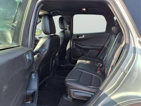 Used 2024 Ford Escape ST-Line w/ Tech Pack #1 AWD/4WD image 11