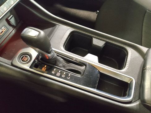 Used 2024 Nissan Sentra SV FWD image 26