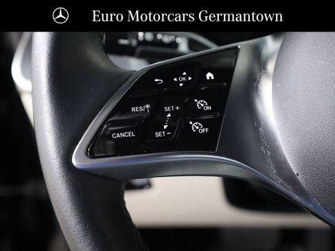 Used 2026 Mercedes-Benz GLC 300 4MATIC image 12