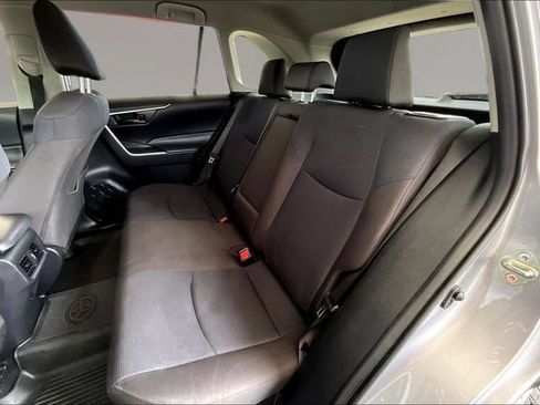Used 2025 Toyota RAV4 LE AWD/4WD image 19