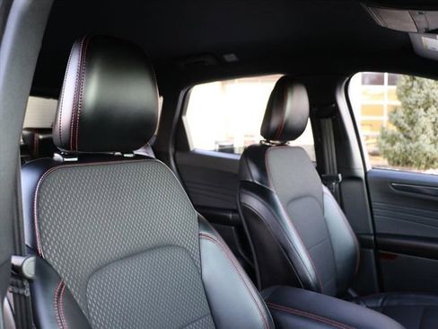 Used 2024 Ford Escape ST-Line w/ Tech Pack #1 image 9