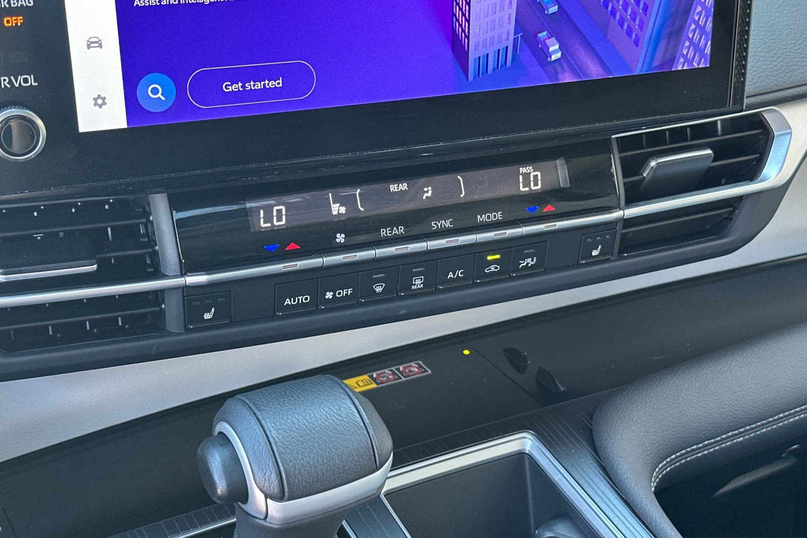 Certified 2025 Toyota Sienna XLE AWD/4WD image 26