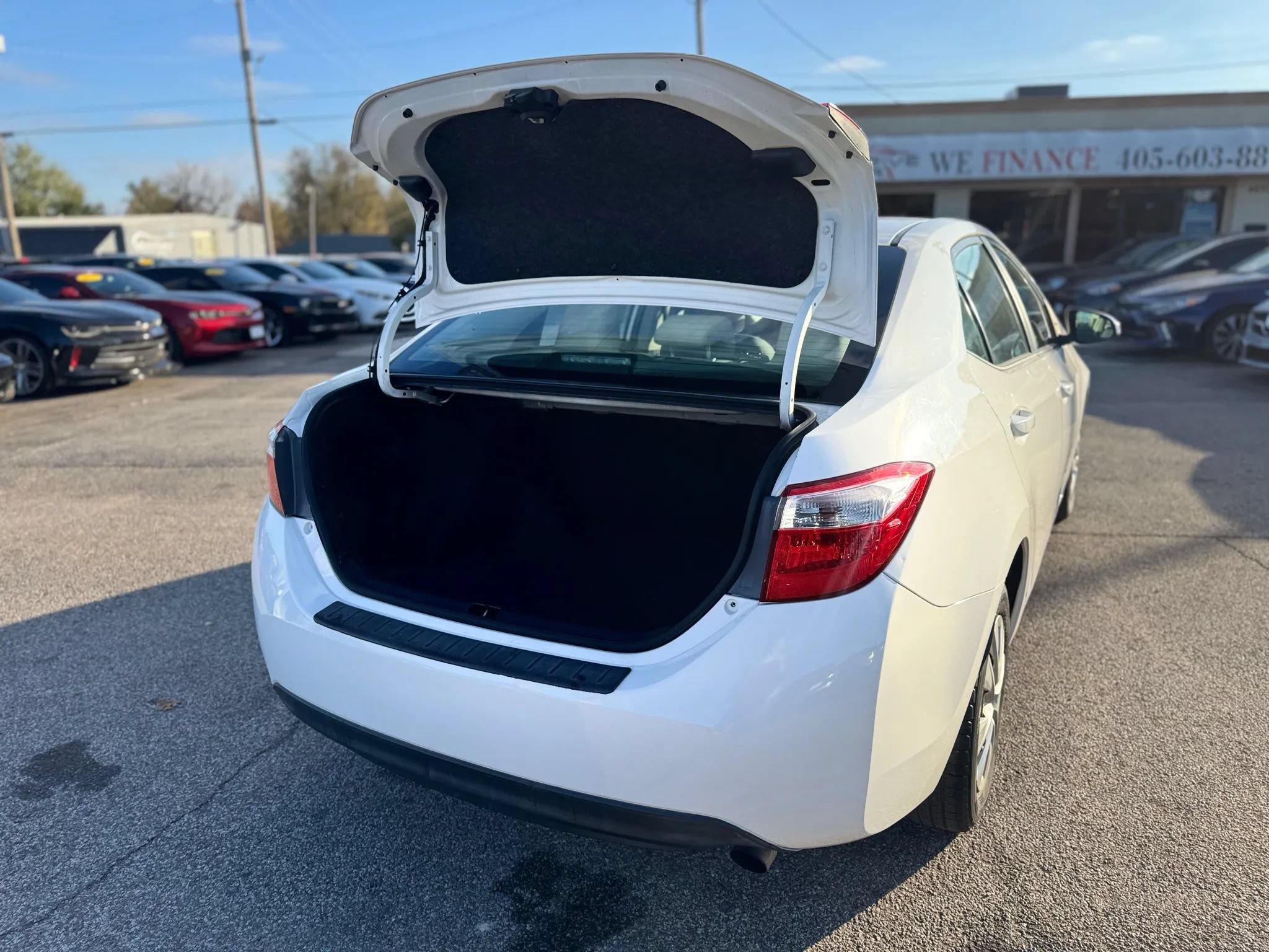 Used 2015 Toyota Corolla L FWD image 26