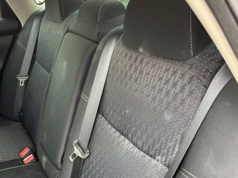 Used 2016 Nissan Altima 2.5 SV FWD image 9