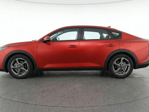 Used 2025 Kia K4 LXS image 5