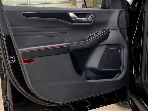 Certified 2023 Ford Escape ST-Line image 21